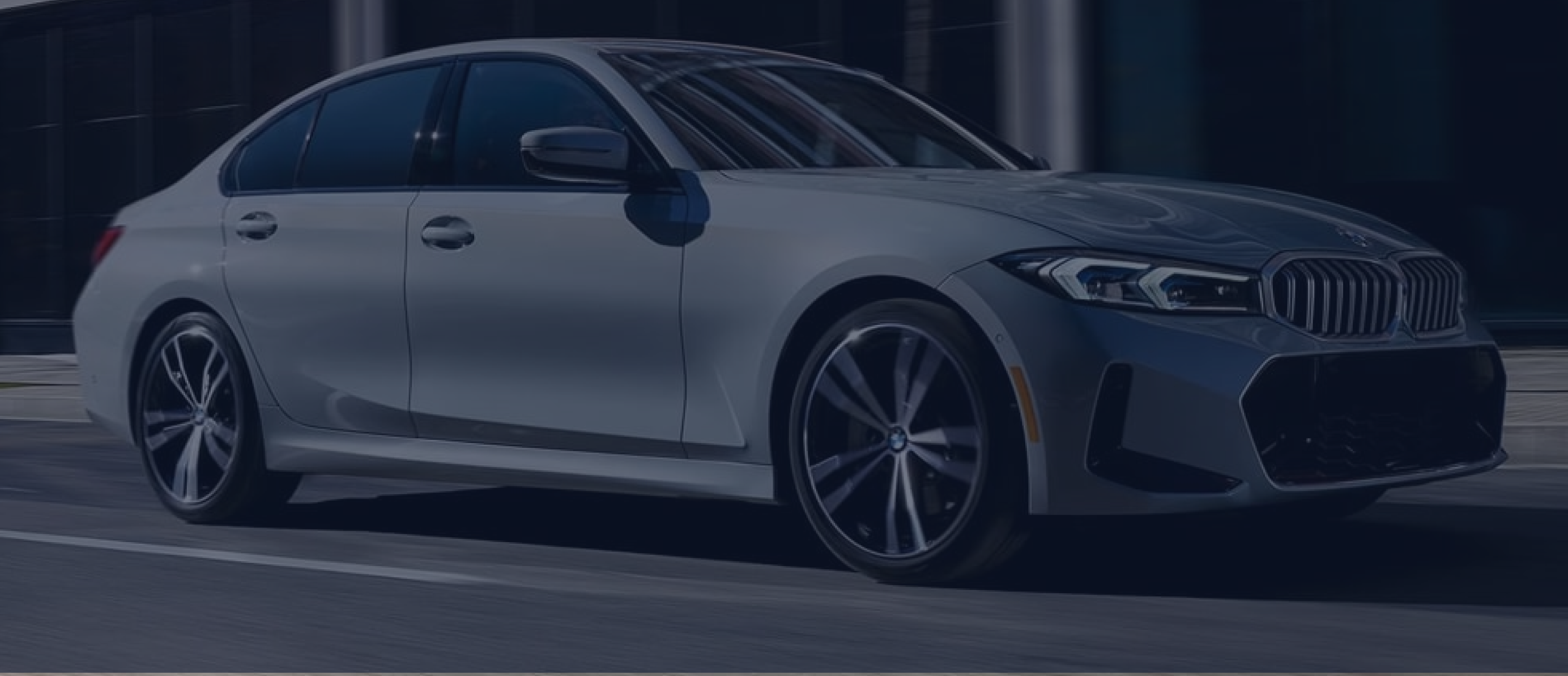 BMW 330i hero image
