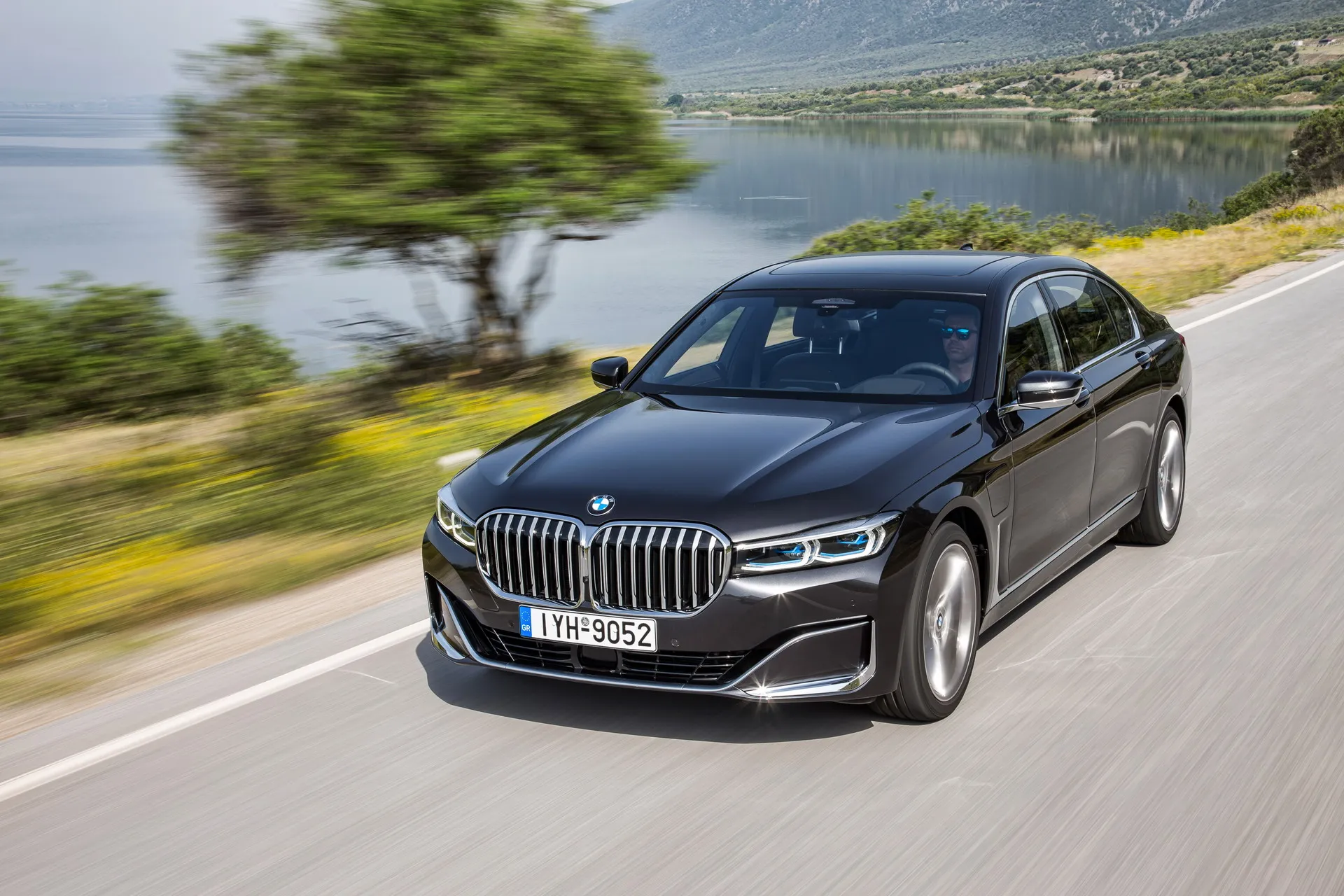 BMW 745Le xDrive Sedan