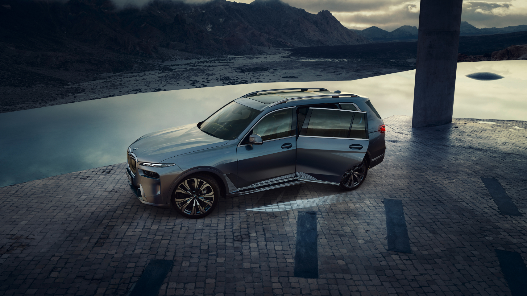 BMW X7 Exterior