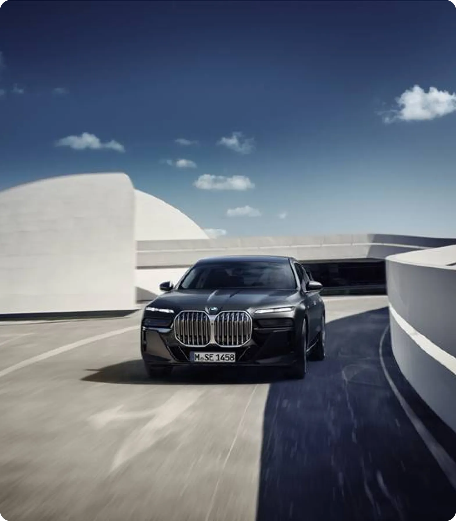 2024 BMW 760i xDrive performance