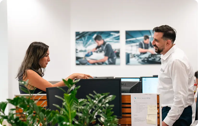 BMW advisor consulting with a customer