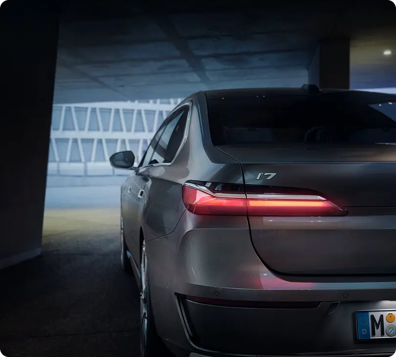 BMW i7 charging and range