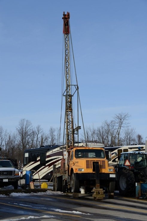 Construction equipment truck