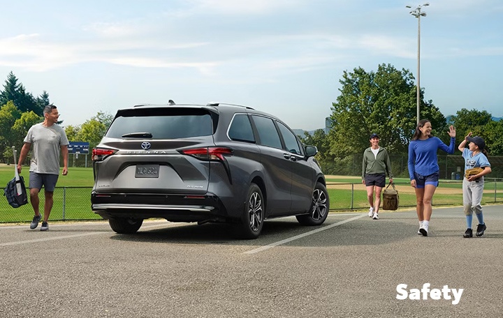 St-Hubert Toyota 2025 Sienna Safety
