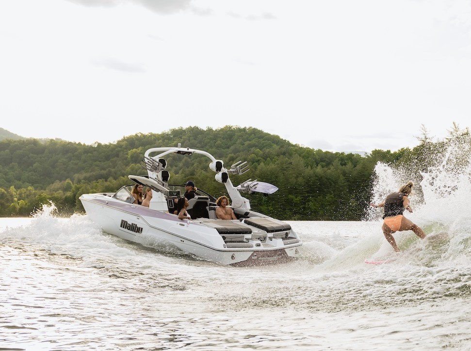 Wakesurf Boats For Sale Desjardins Marine SainteAdèle